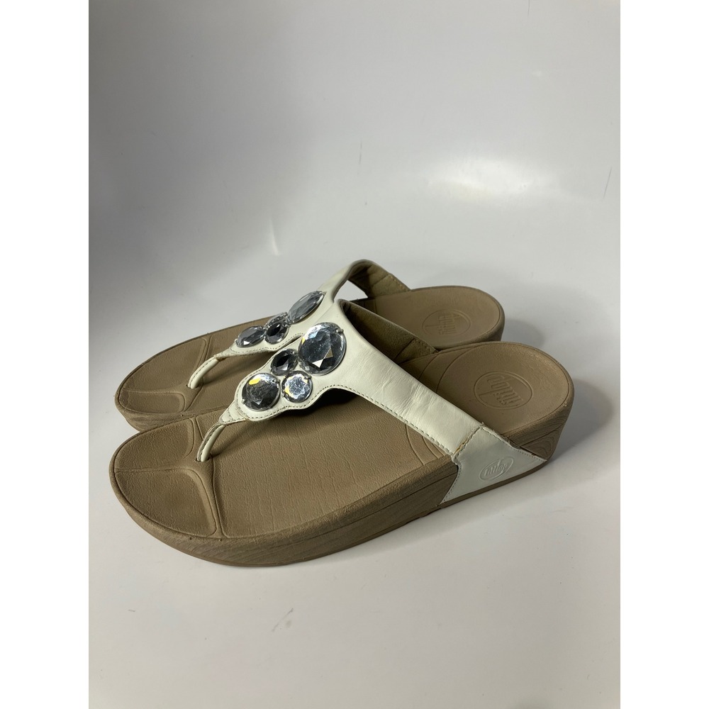 FitFlop Sandals Women Size 7 White Excellent Crystal Embellished Flip Flop thong